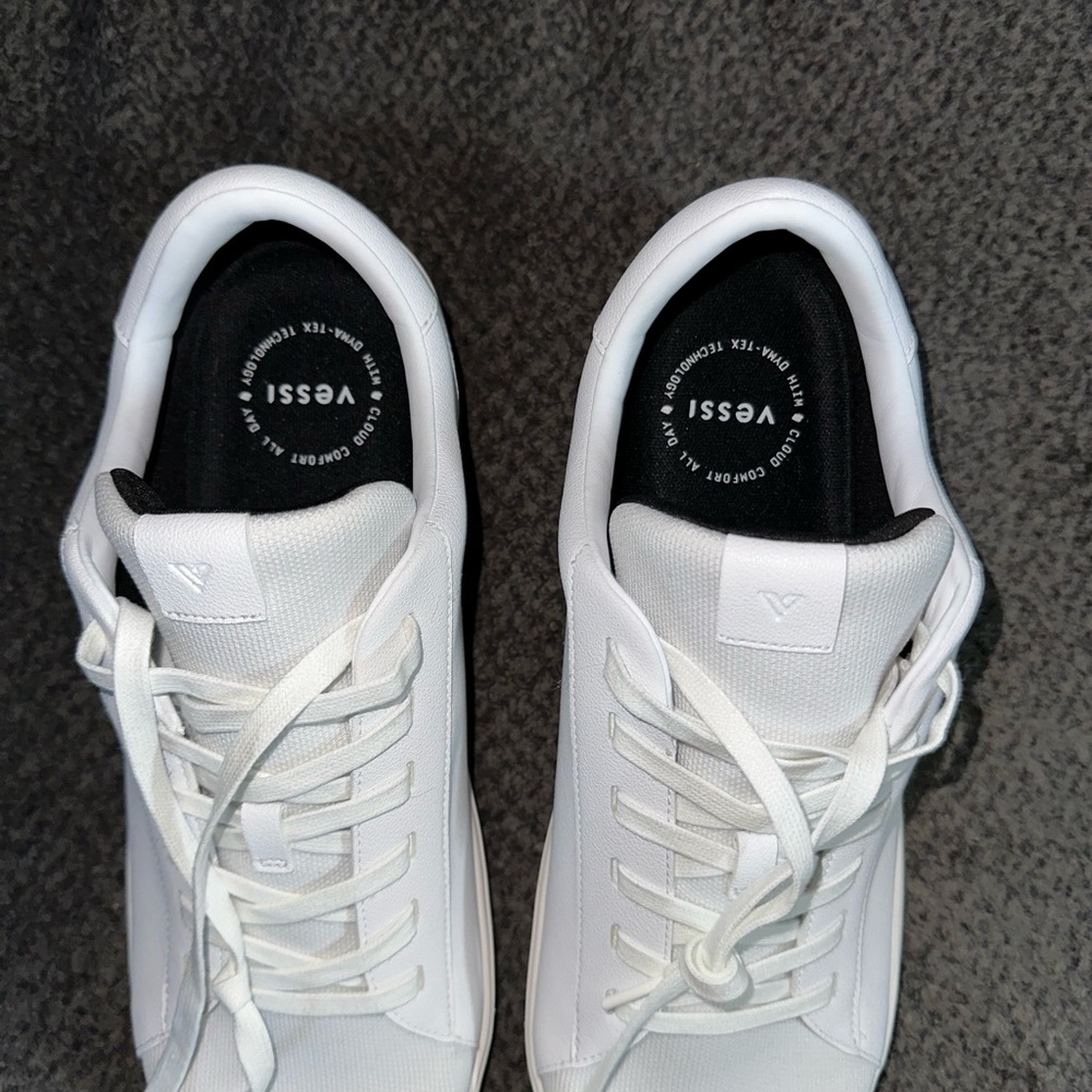 NEW pair of VESSI Soho Sneakers Size 13 Men’s - Picture 2 of 10